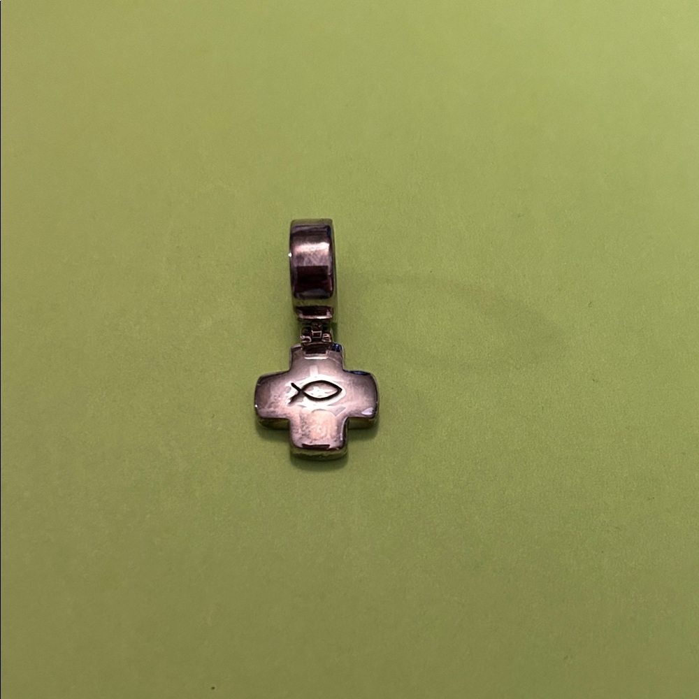 925 Silver Cross Fish Pendant- unisex with 1 cm ring